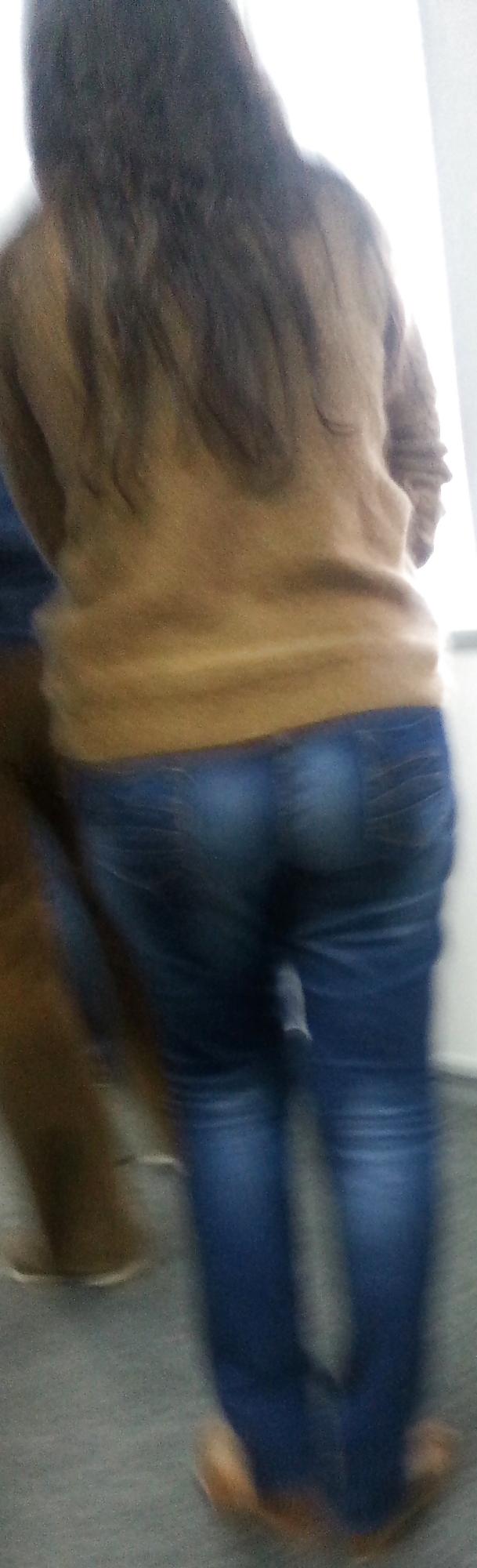 12P Candid egyptian asses