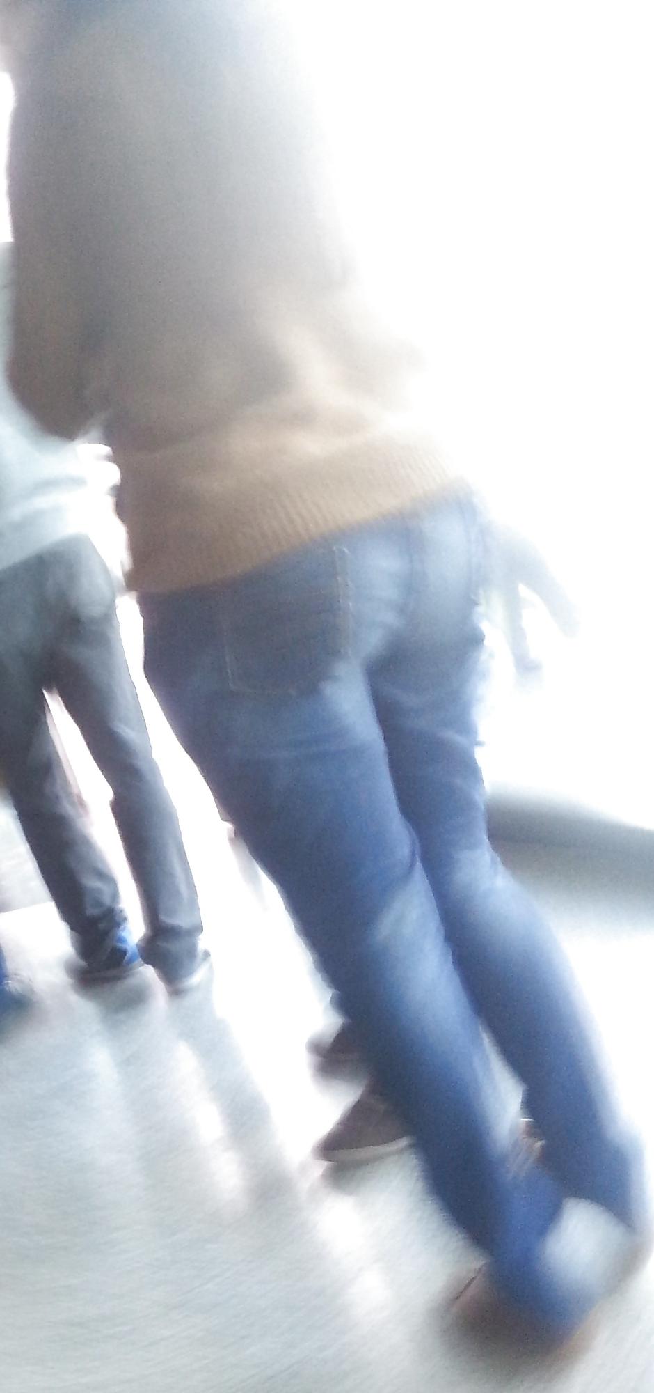 12P Candid egyptian asses