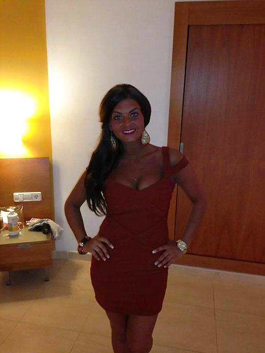 16P Leah - Perky from Glasgow