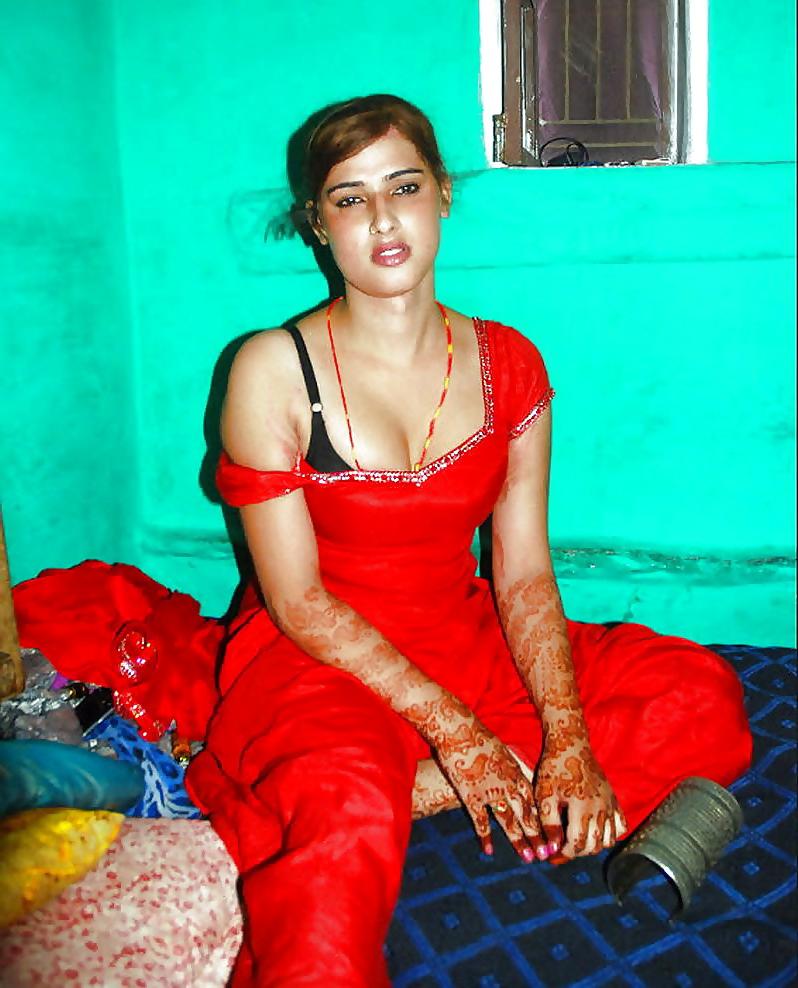 20P Sexy indian girls