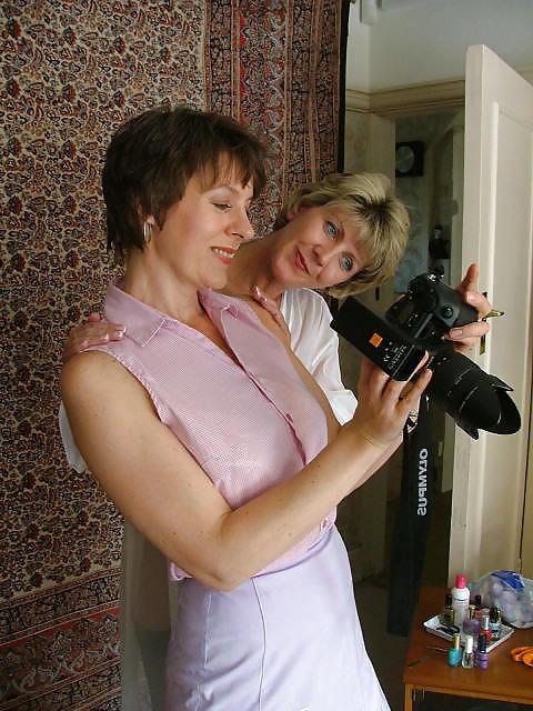 25P Sara and friend