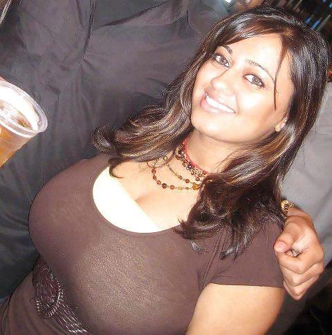 17P Beautiful Indian Girls 73 (Non Porn)-- By Sanjh