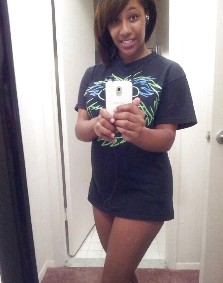 25P Amateur Black Girls 79
