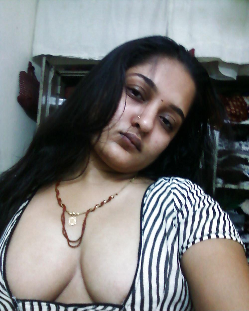 25P INDIAN aunty MIX.