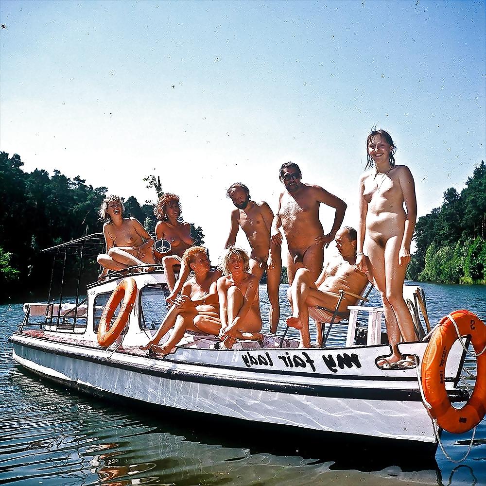 25P Babes & Boats 16