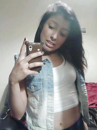25P Beurette jeune salope Ines arab teen Ines