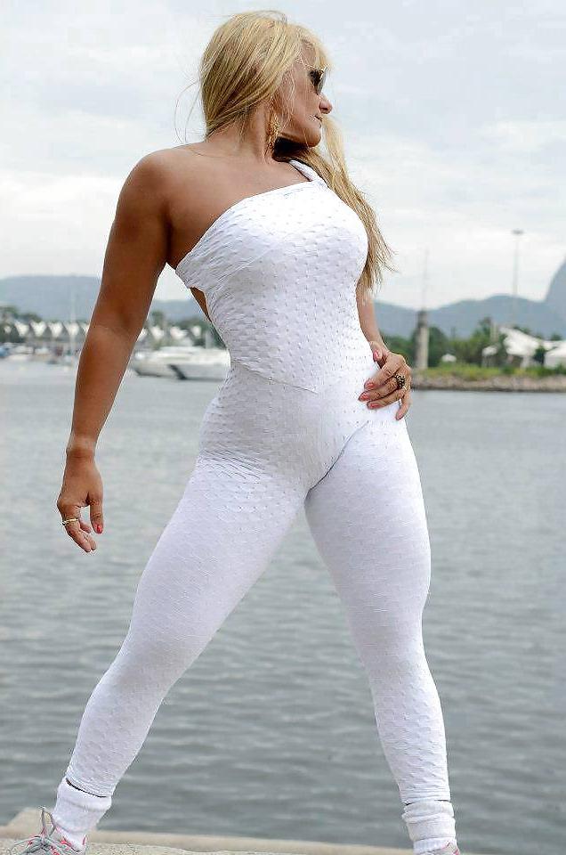 17P Big asses spandex
