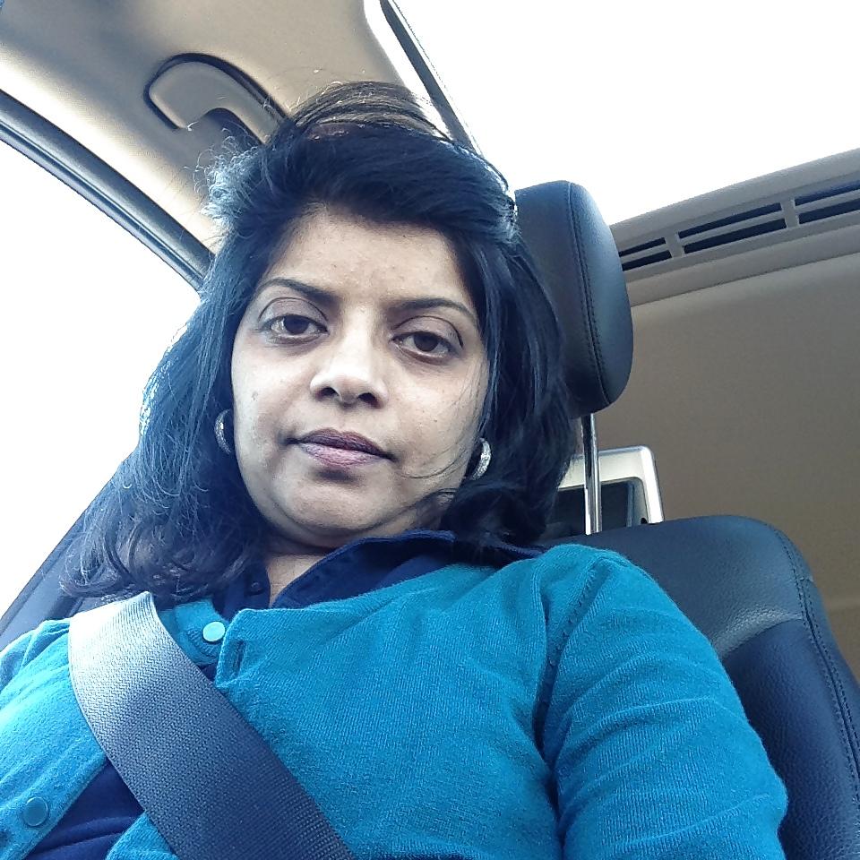 17P Beautiful indian aunty