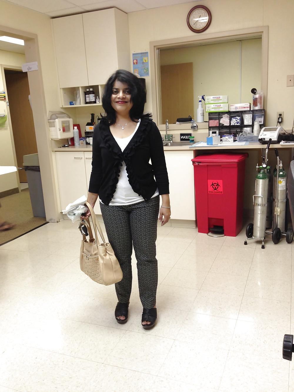 17P Beautiful indian aunty