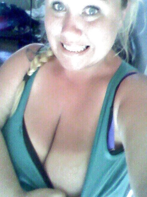 25P Huge Tits, Tight Tops 85