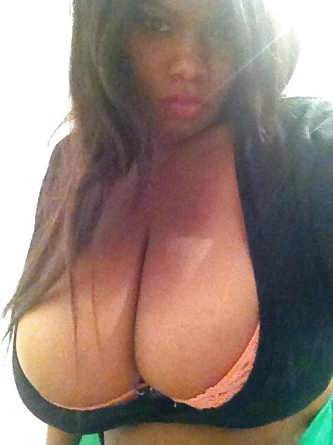 25P Huge Tits, Tight Tops 85