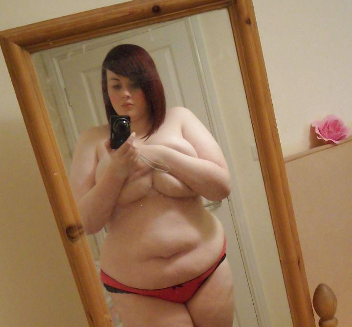 20P Cute fatty Diana selfpics