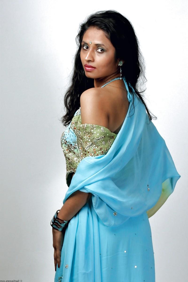 25P INDIAN HOT GIRLS-002
