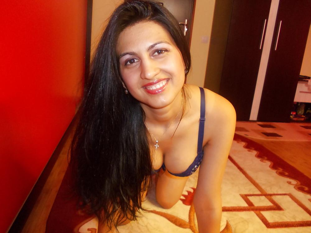 25P Most beautiful Indian Girl 11