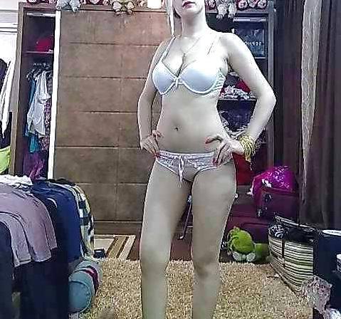 25P Facebook random babes