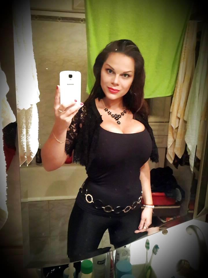 25P Huge boobs, big tits please comment