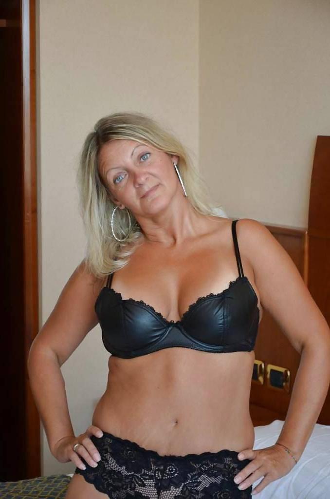25P Granny mature Bras Big  Tits