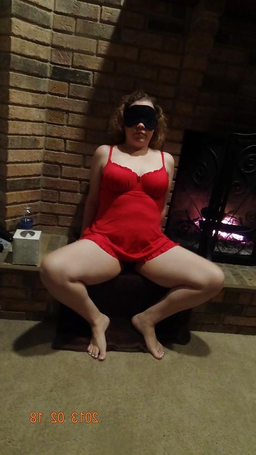 13P Chubby amateur wife