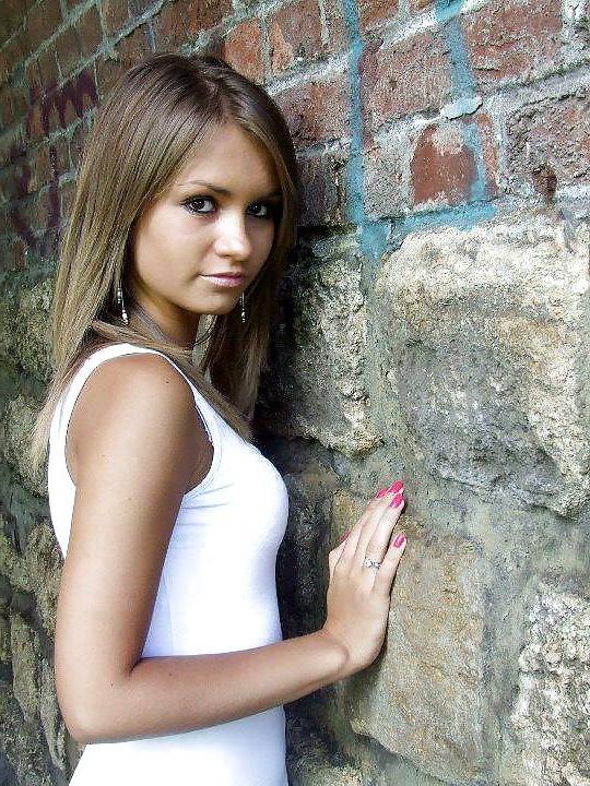 19P Hungarian sluts in UK