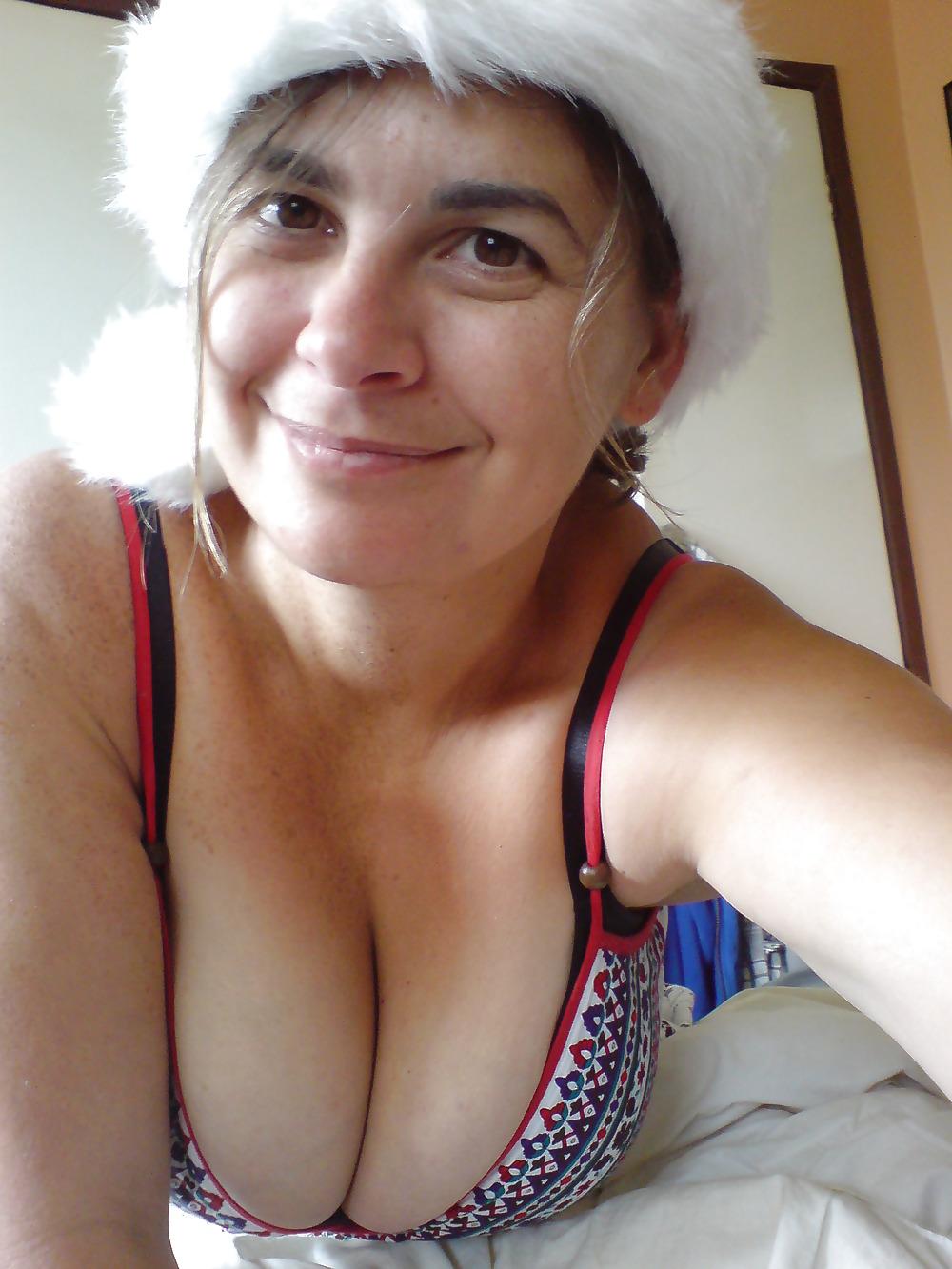 8P Christmas boobs