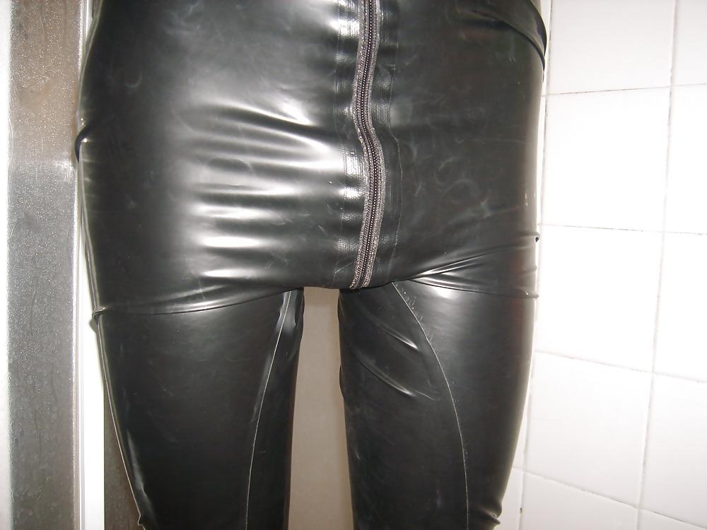 8P LATEX  catsuit