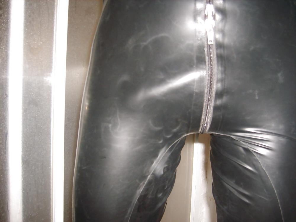 8P LATEX  catsuit