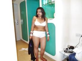 5P Slutty Indian Wife