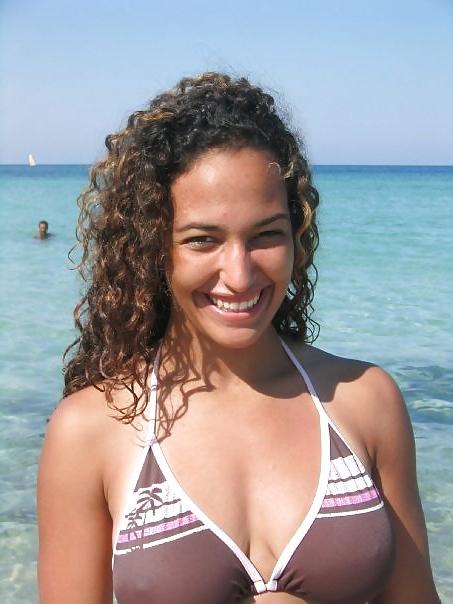 8P SIHEM -beurette tunisienne gros seins