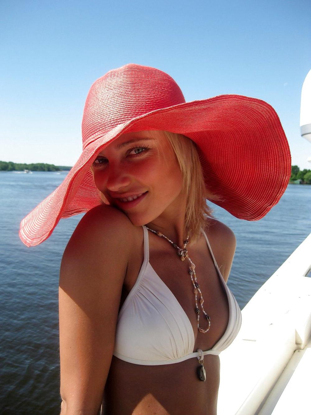 25P Bikini-Babes posieren für dich