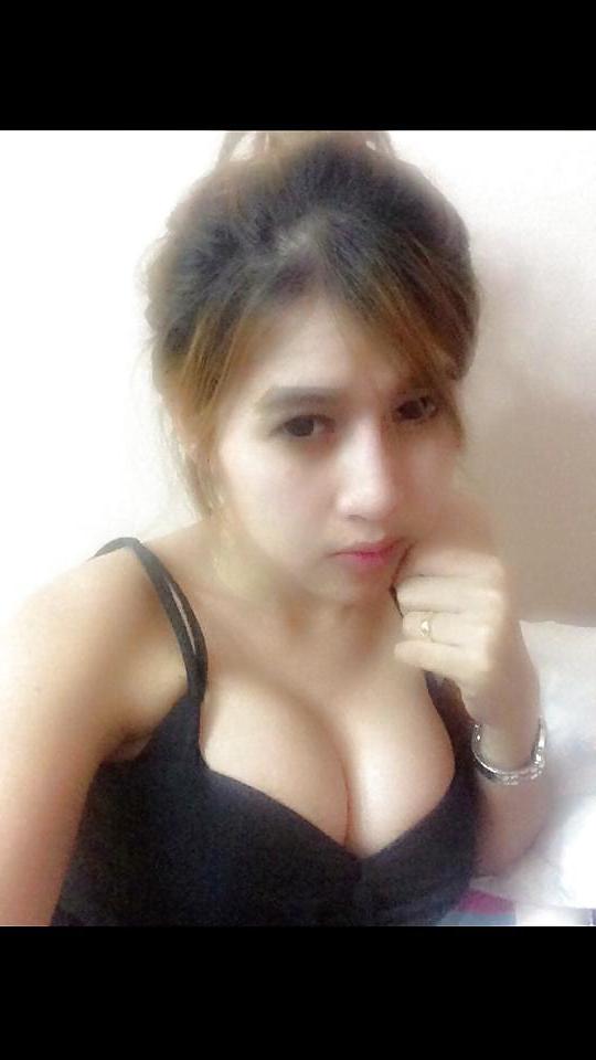 17P Big Boobs
