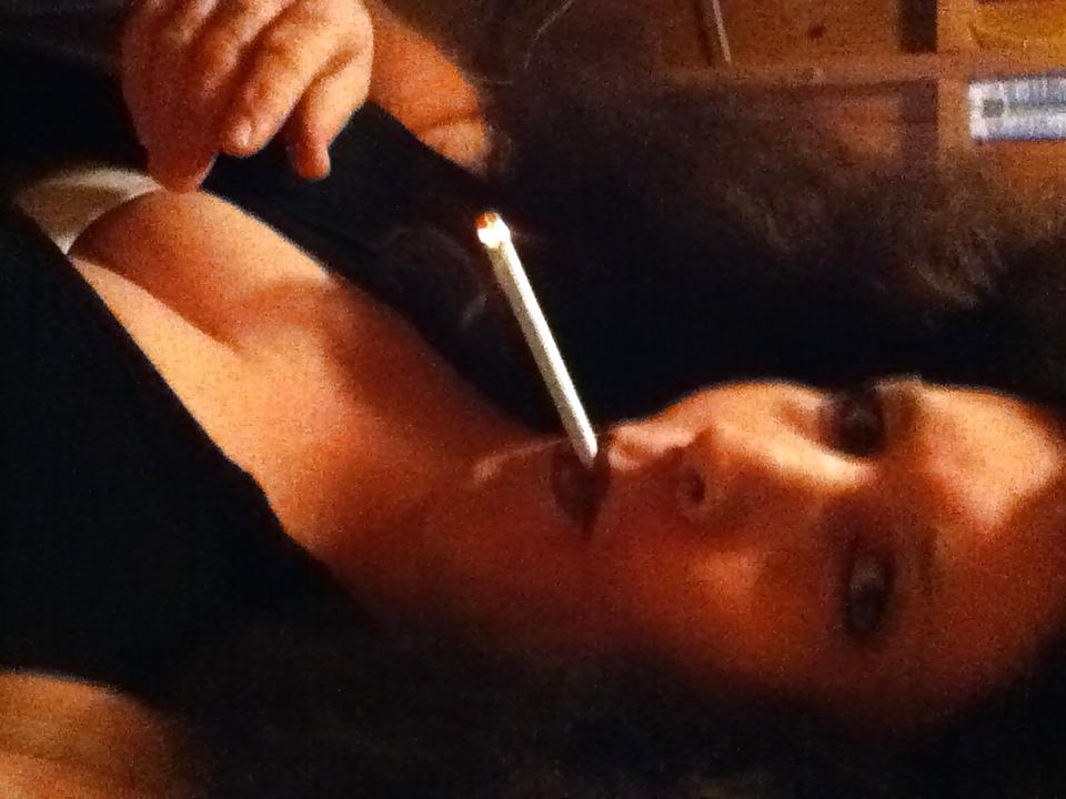 8P Smoking for a fan 