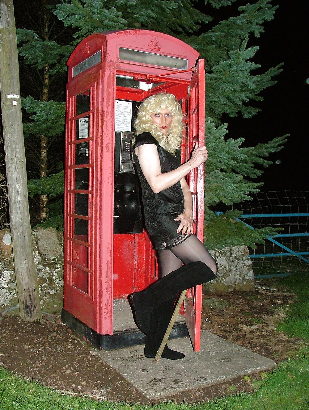 22P Red Phone Box