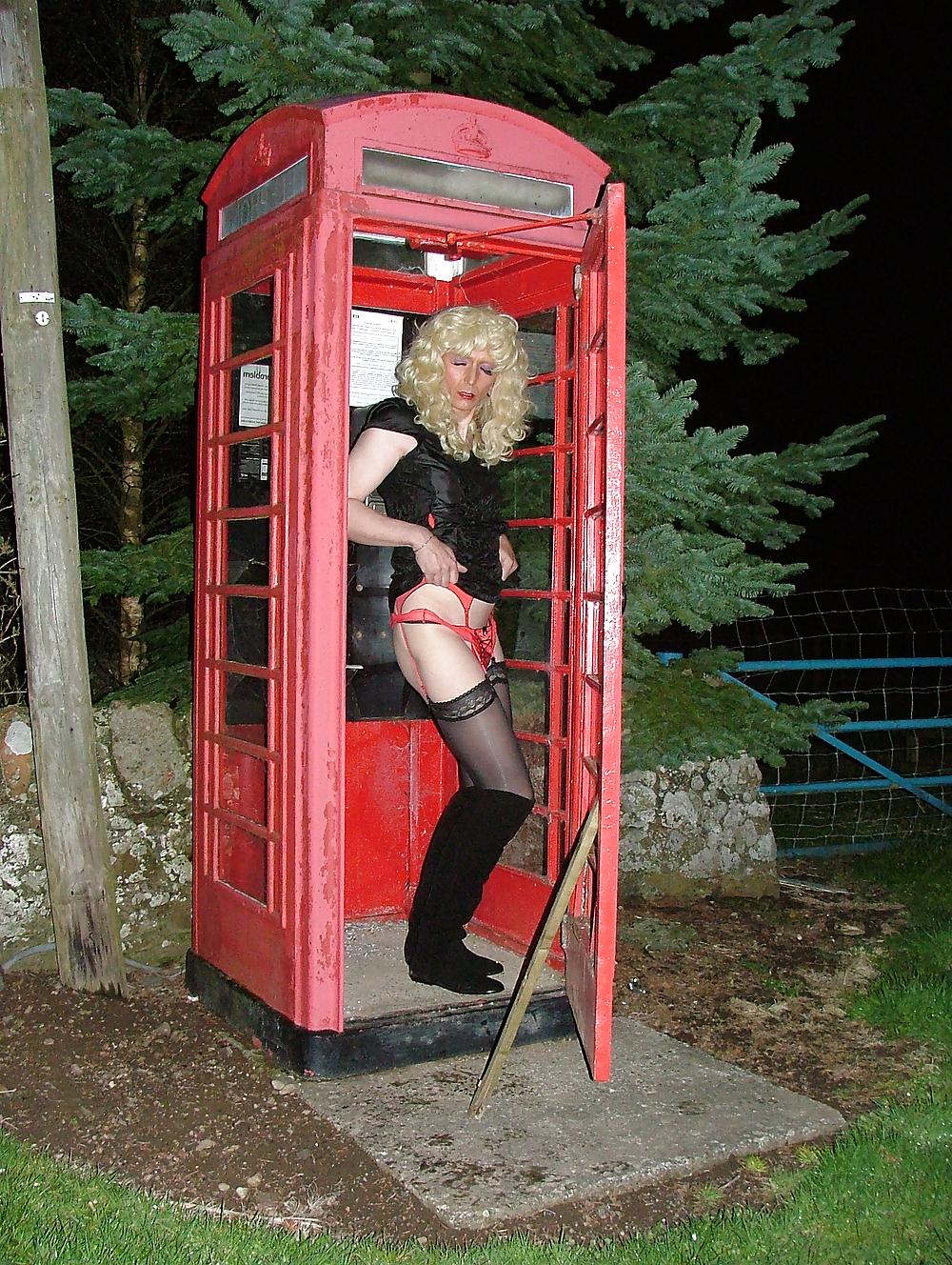 22P Red Phone Box