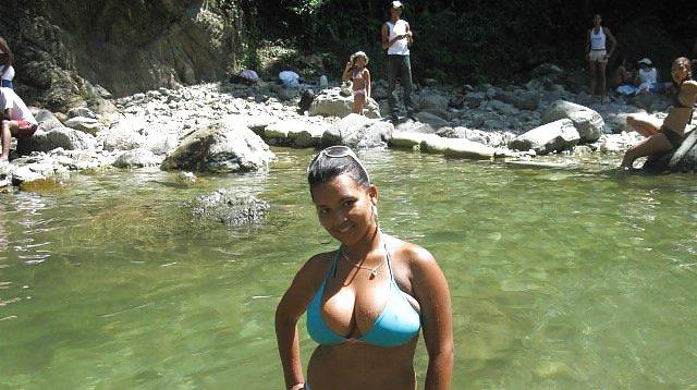 25P Spanish Girl