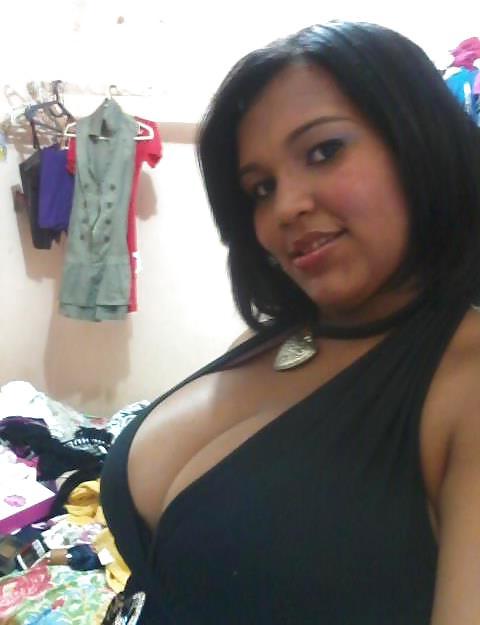 25P Spanish Girl