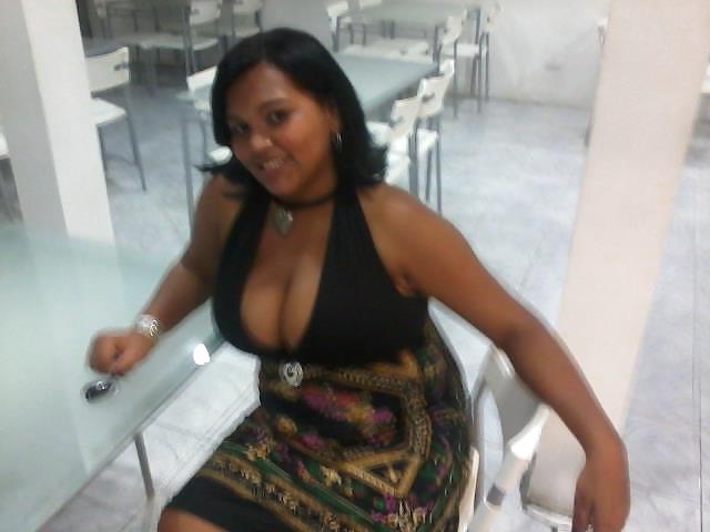 25P Spanish Girl