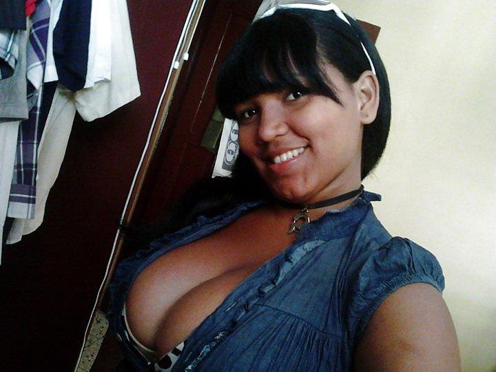 25P Spanish Girl