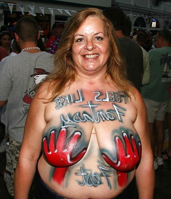 25P Grannies bbws milfs massive collection