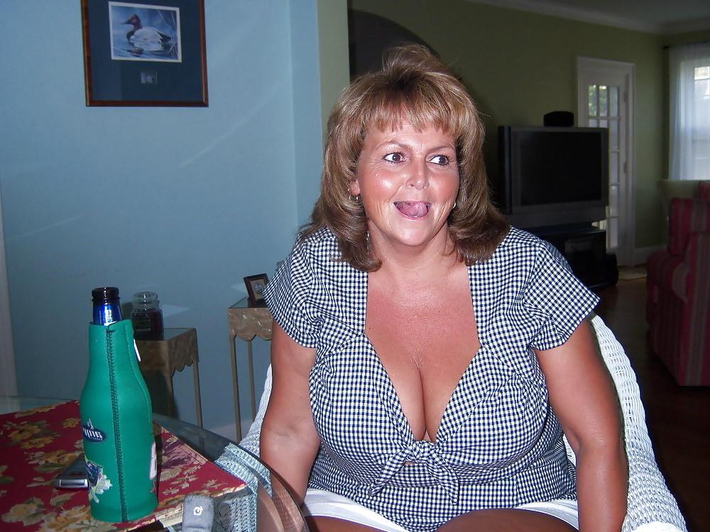 25P Grannies bbws milfs massive collection