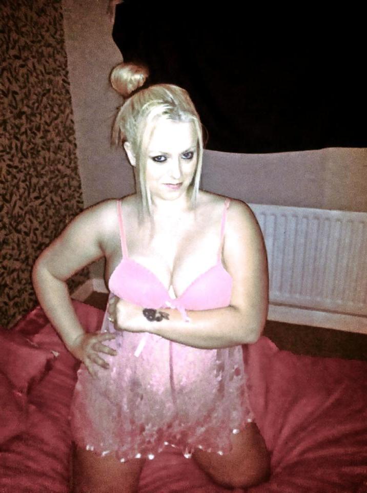 25P Facebook friend Aimee, would love to fuck her so much