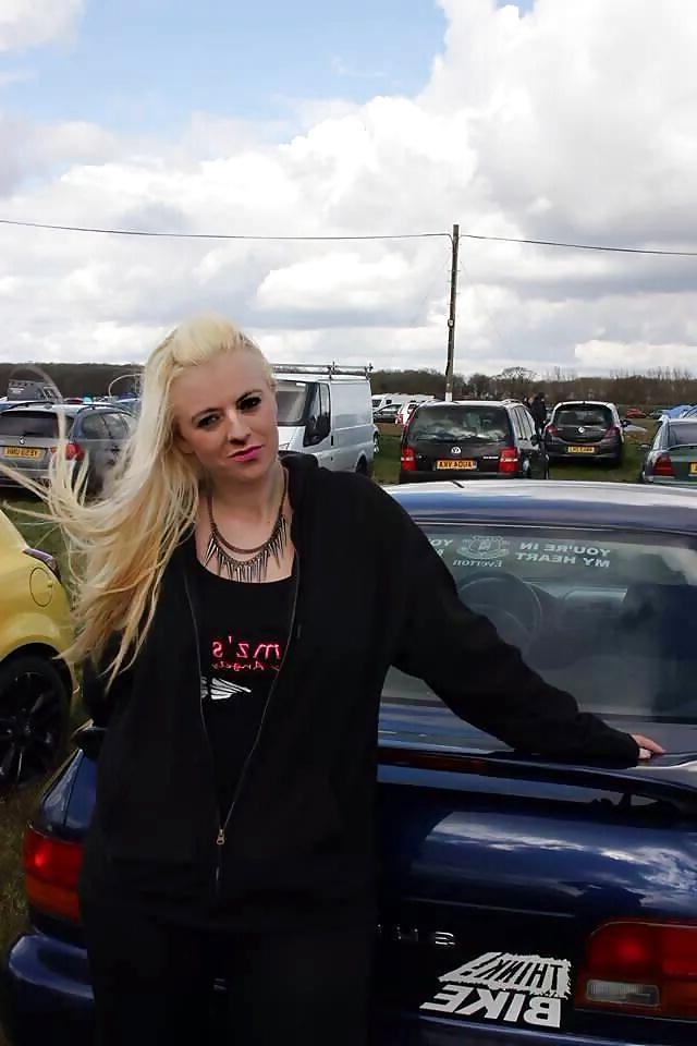 25P Facebook friend Aimee, would love to fuck her so much