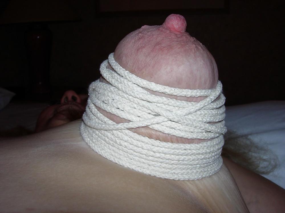 25P Boob Bondage