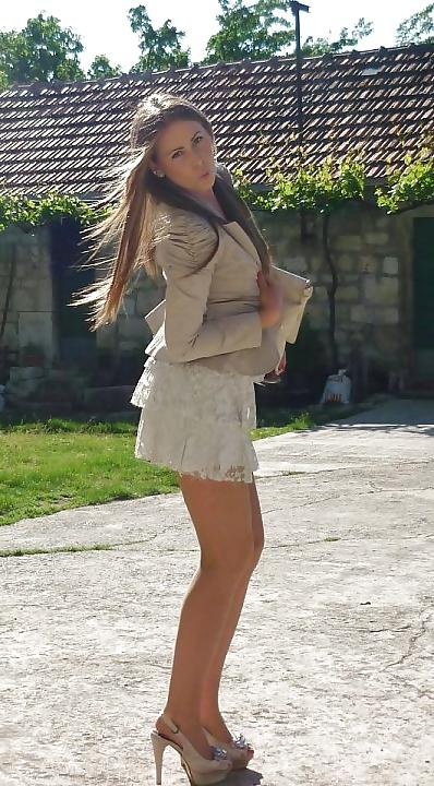 25P Sexy greek milfs