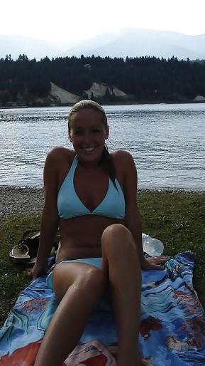 25P Sexy greek milfs