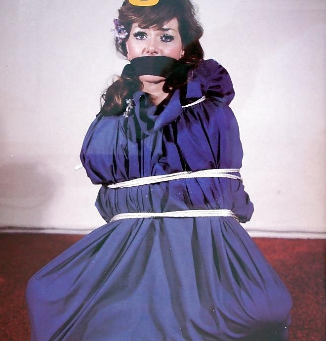 25P Jennifer West Bondage