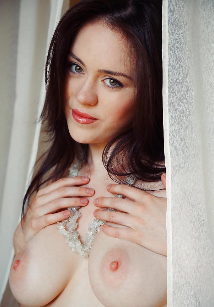 25P From the Moshe Files: Babes With Marvelous Mammaries