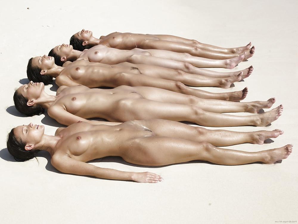 16P Hot Skinny Babes on the beach