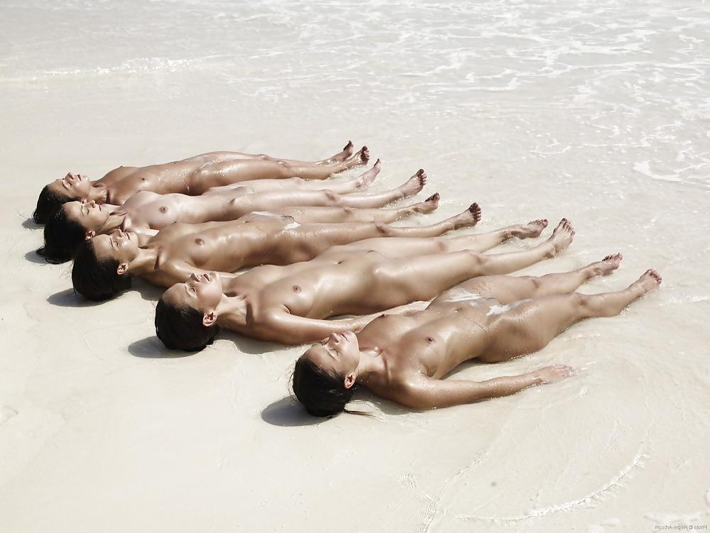 16P Hot Skinny Babes on the beach