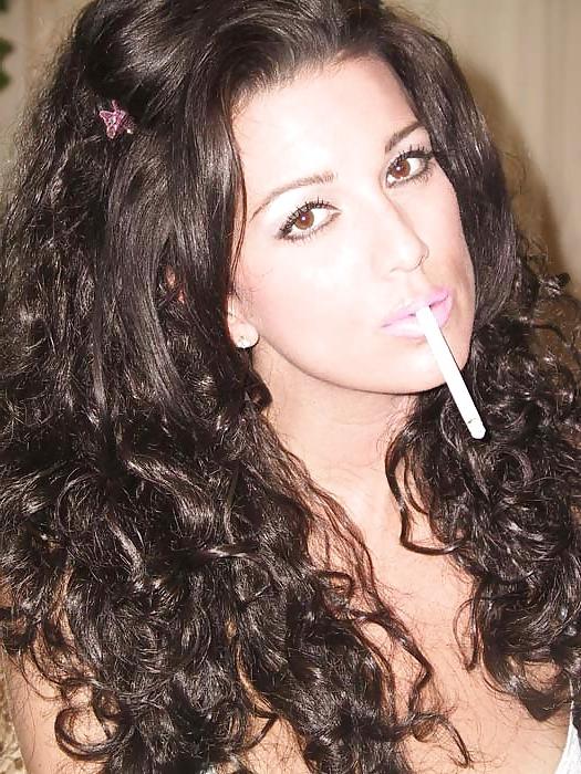 25P Taimie Hannum Smoking