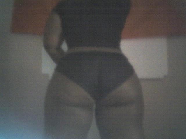 4P Thick ebony ass